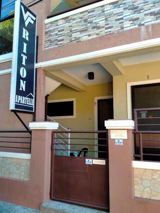 V.F. Riton Apartelle Laoag Esterno foto