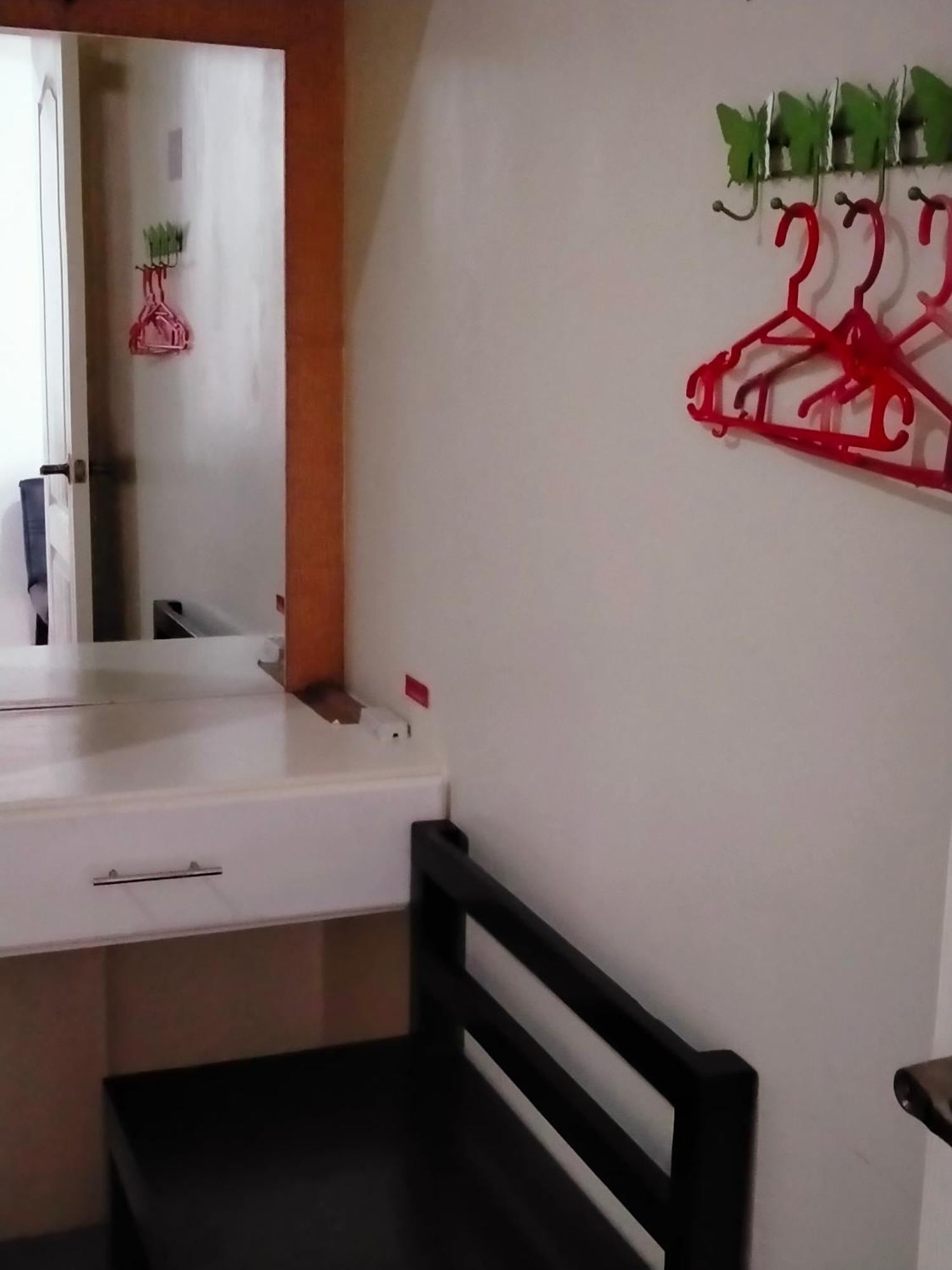 V.F. Riton Apartelle Laoag Esterno foto
