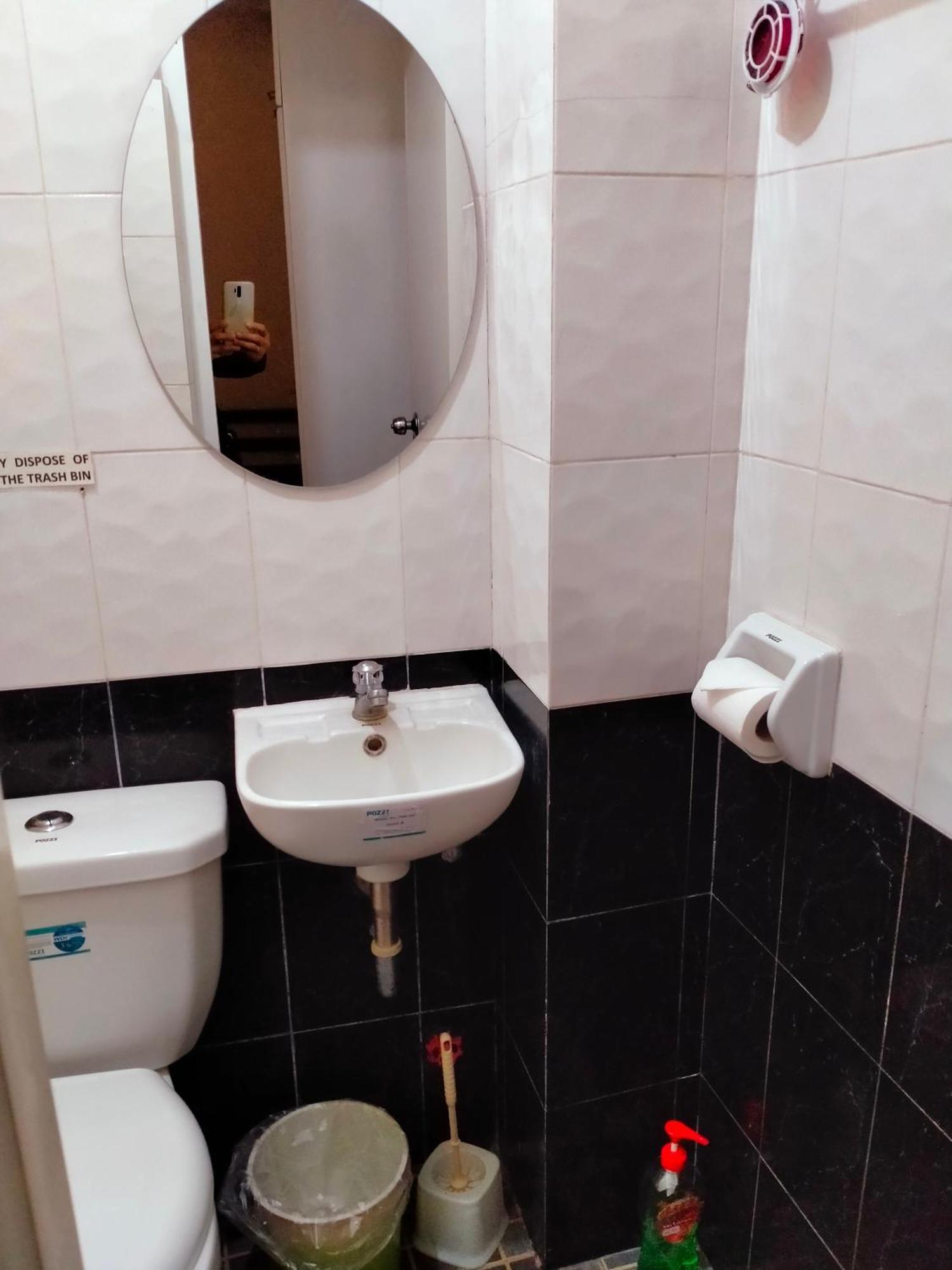 V.F. Riton Apartelle Laoag Esterno foto